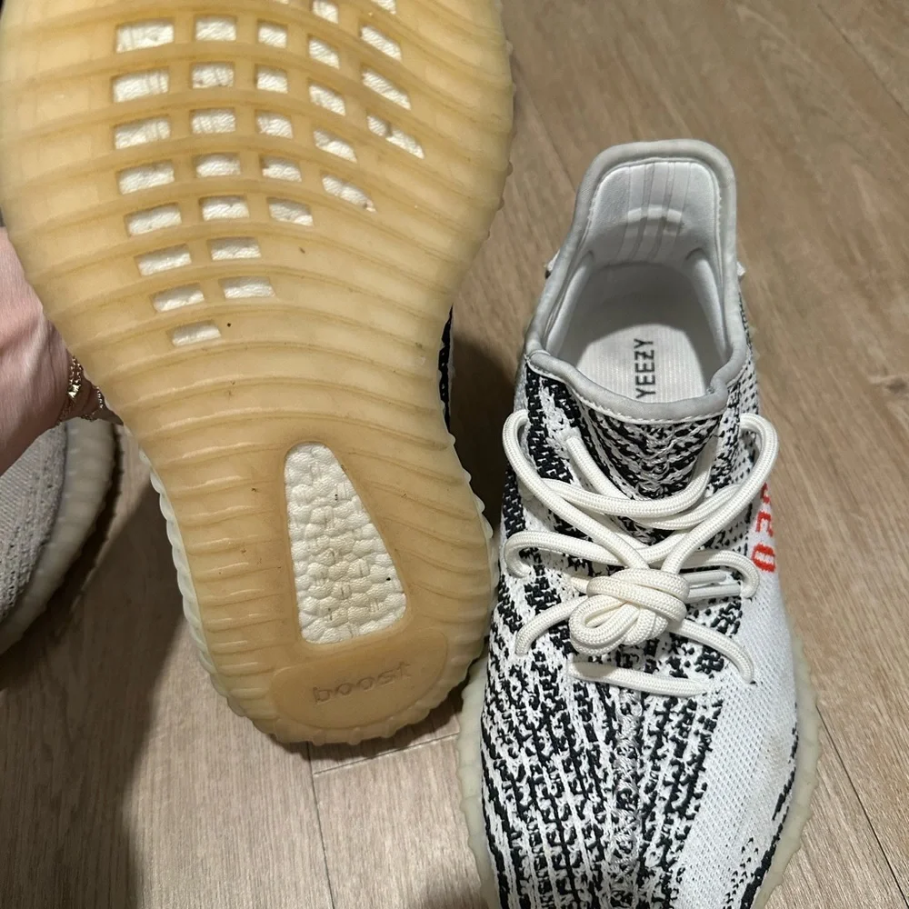 Yeezy Black and White Sneakers - Picture 3 of 3